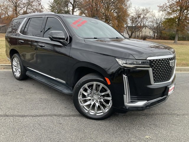 Used 2022 Cadillac Escalade Luxury image 2