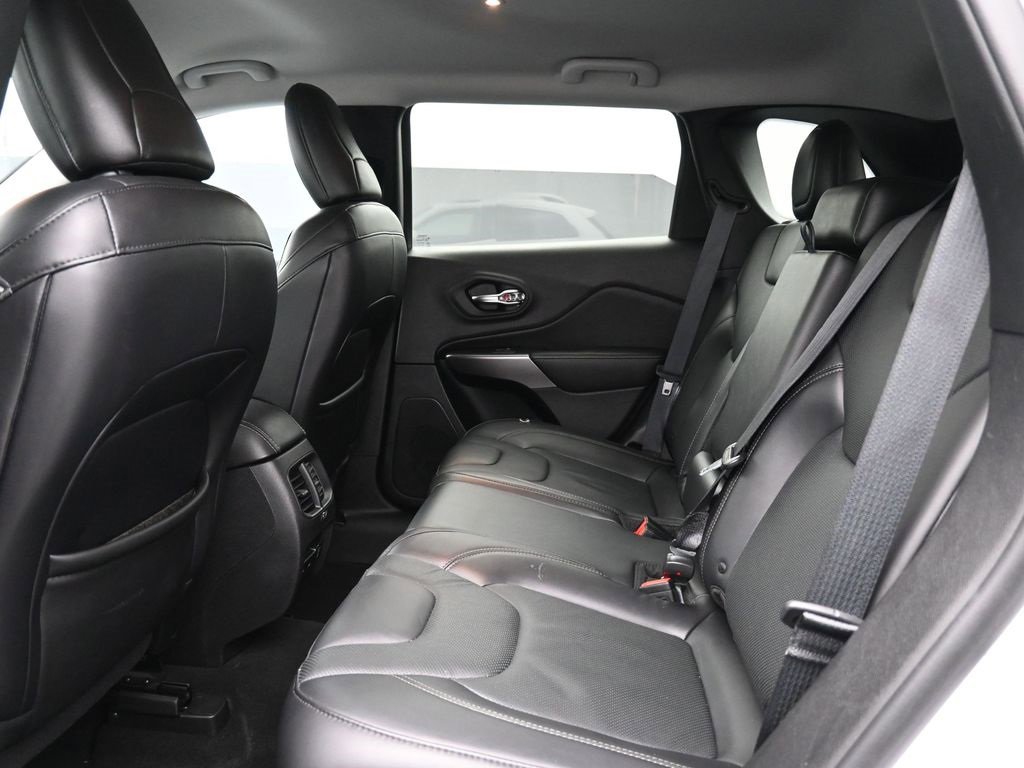 Used 2019 Jeep Cherokee Limited w/ Trailer Tow Group image 21