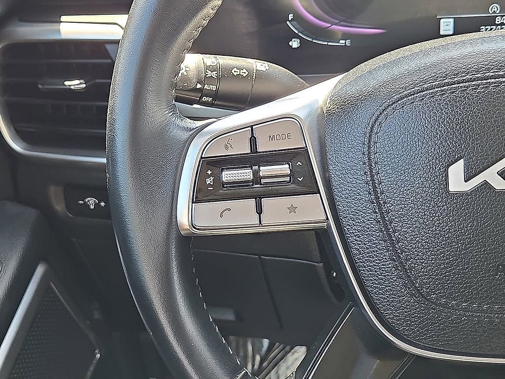 Used 2025 Kia Telluride S AWD/4WD image 18