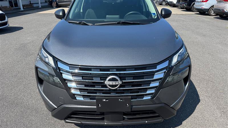 Used 2024 Nissan Rogue S AWD/4WD image 22