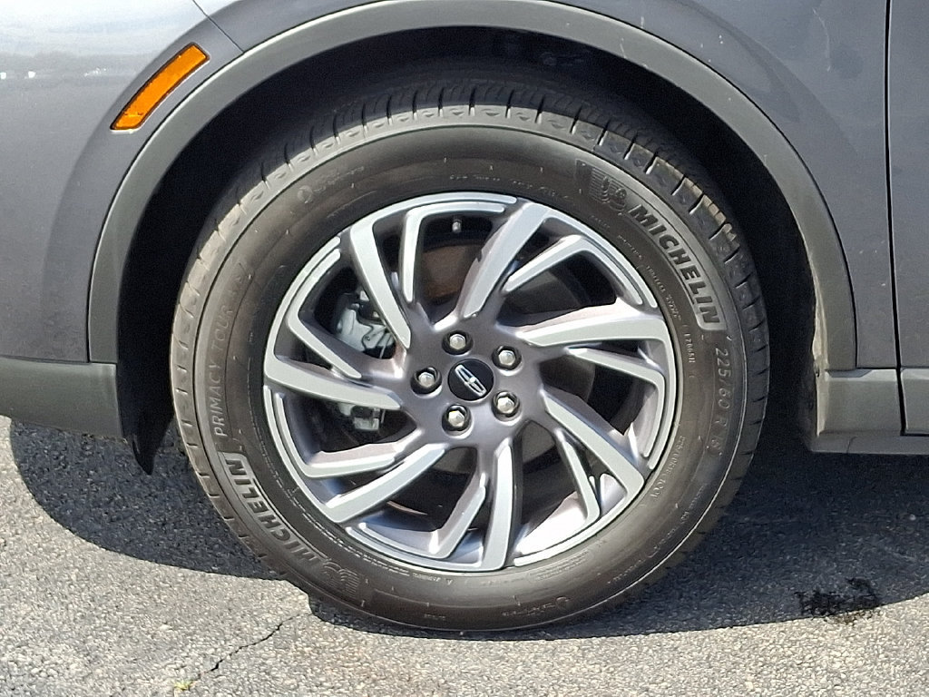 Certified 2023 Lincoln Corsair AWD w/ Equipment Group 101A image 8