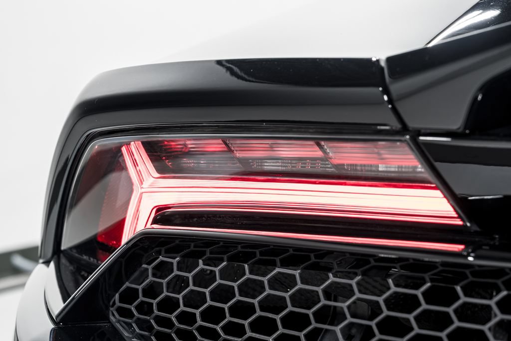 Used 2020 Lamborghini Huracan EVO RWD image 51