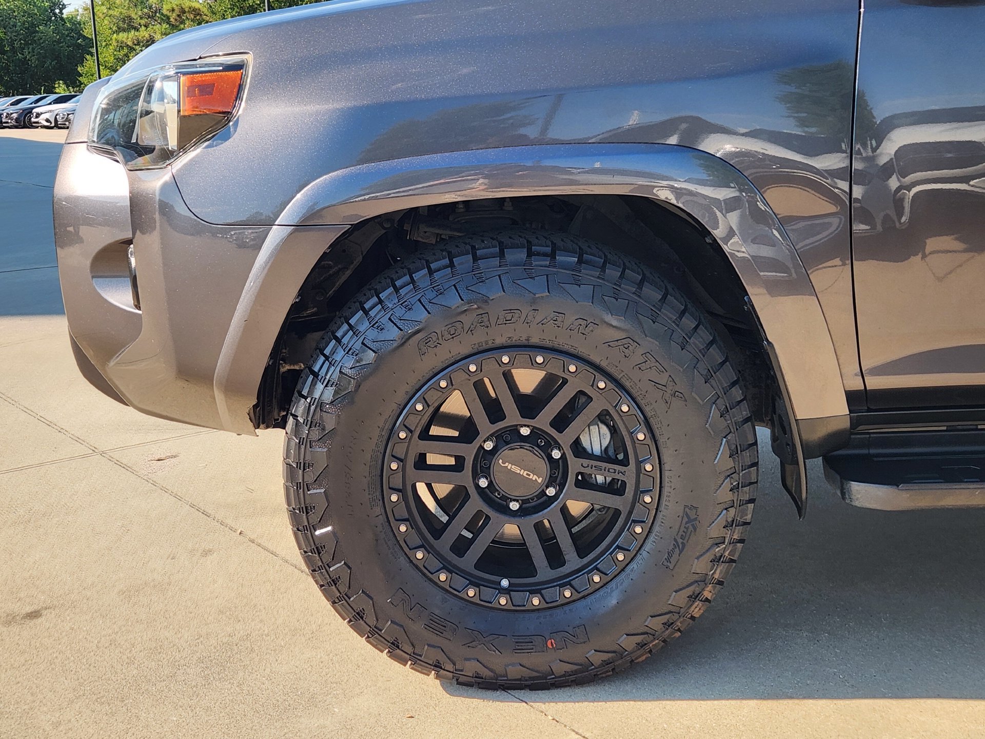 Used 2020 Toyota 4Runner SR5 Premium AWD/4WD image 10