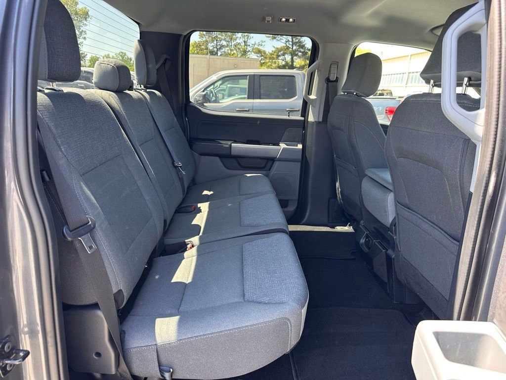 Used 2025 Ford F150 XLT w/ Equipment Group 301A Standard image 21