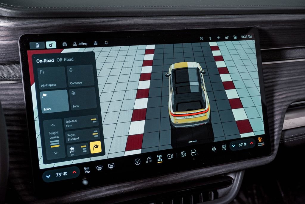 Used 2023 Rivian R1S Adventure image 23