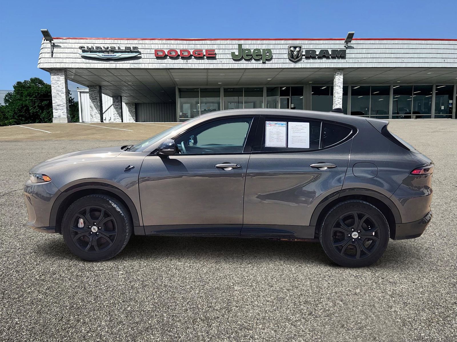 Used 2024 Dodge Hornet R/T w/ R/T Blacktop Package image 3