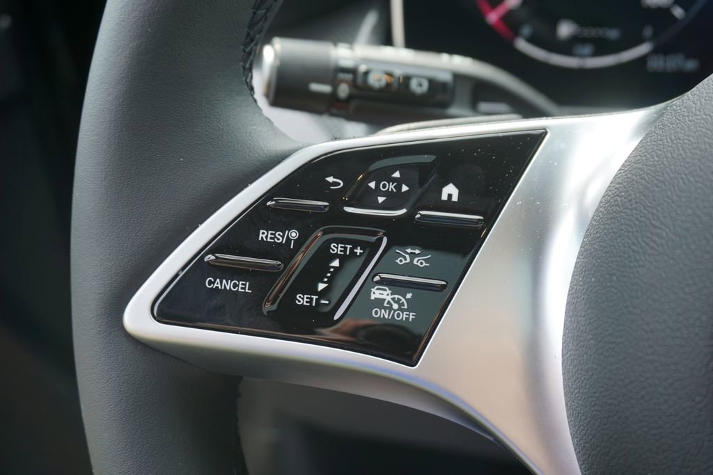 Certified 2025 Mercedes-Benz GLC 350e 4MATIC image 19