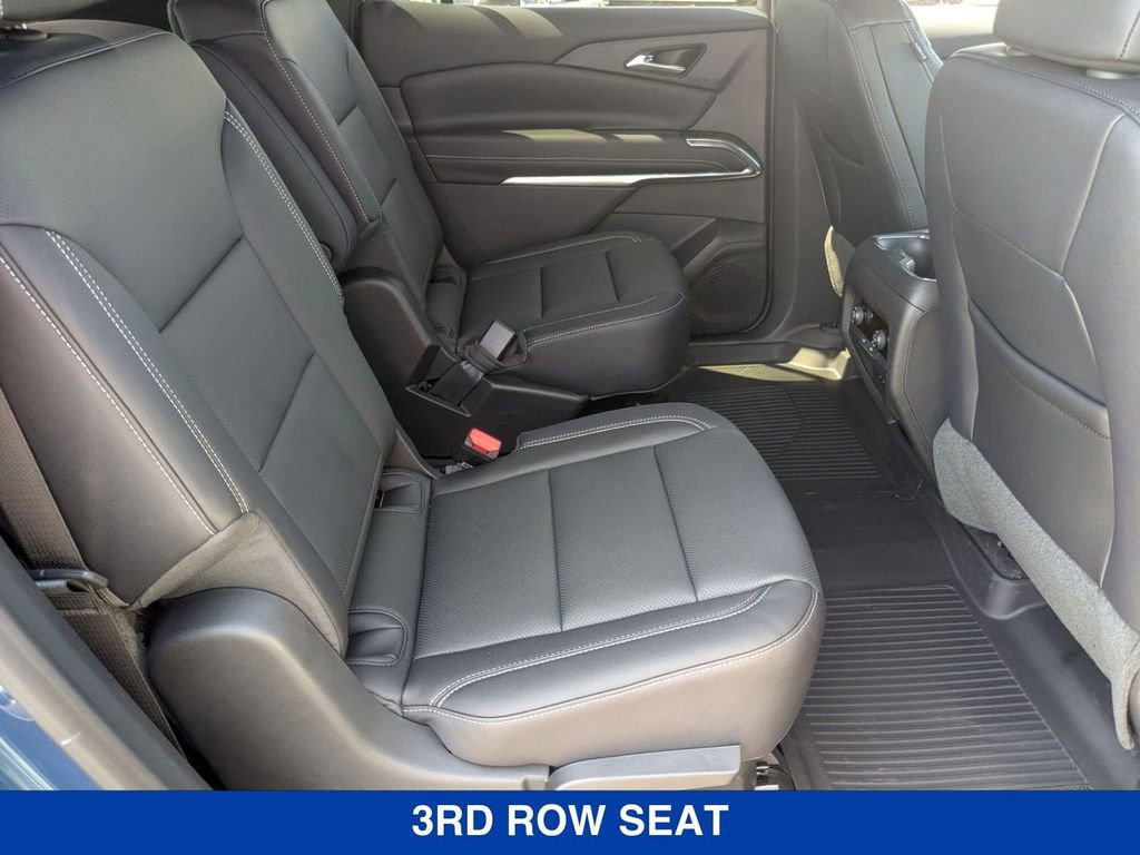 New 2026 Chevrolet Traverse LT w/ Driver Confidence Package AWD/4WD image 32