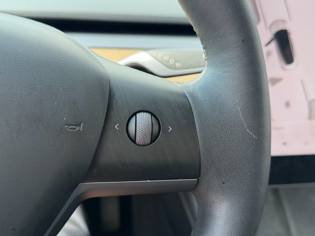 Used 2023 Tesla Model 3 Standard Range RWD image 19