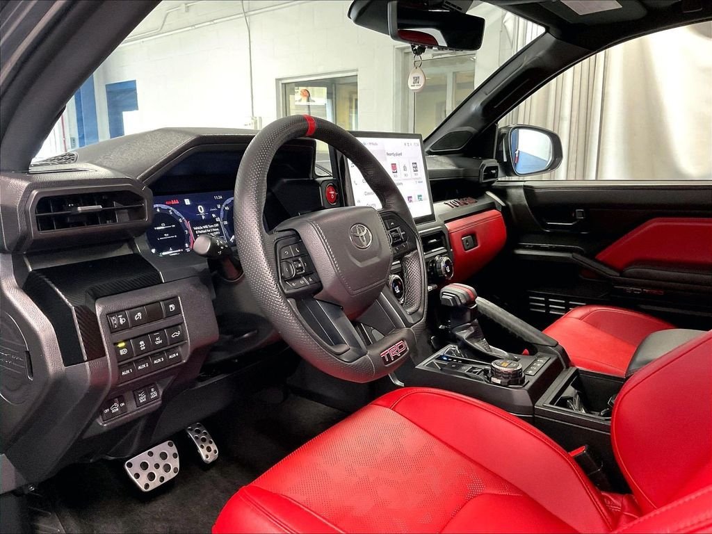 Used 2025 Toyota Tacoma TRD Pro AWD/4WD image 8