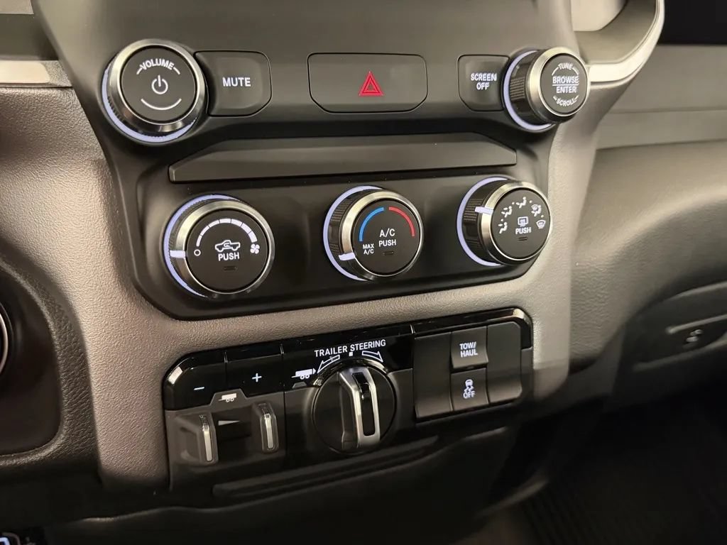 Used 2022 RAM 1500 Big Horn w/ Trailer Tow Group AWD/4WD image 22