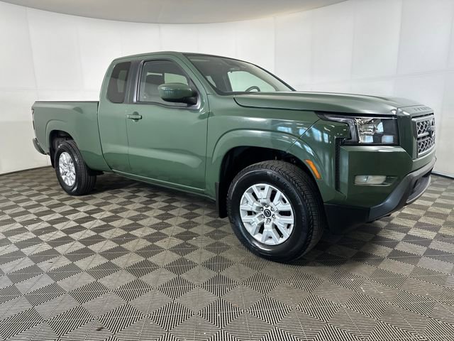 Used 2023 Nissan Frontier SV w/ SV Convenience Package image 2