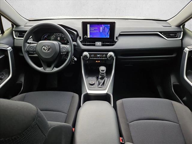 Used 2025 Toyota RAV4 LE AWD/4WD image 18