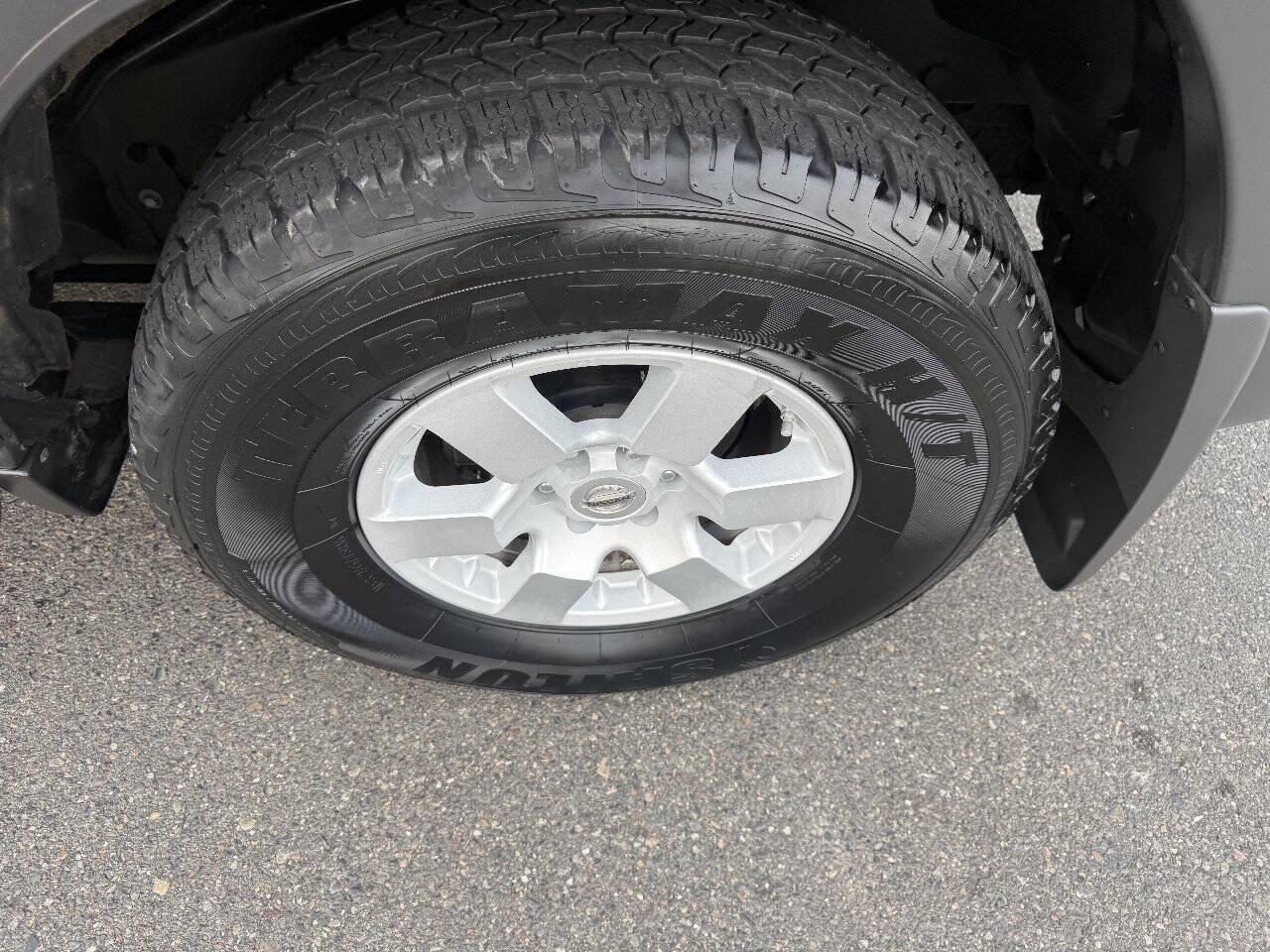 Used 2006 Nissan Xterra Off-Road AWD/4WD image 12
