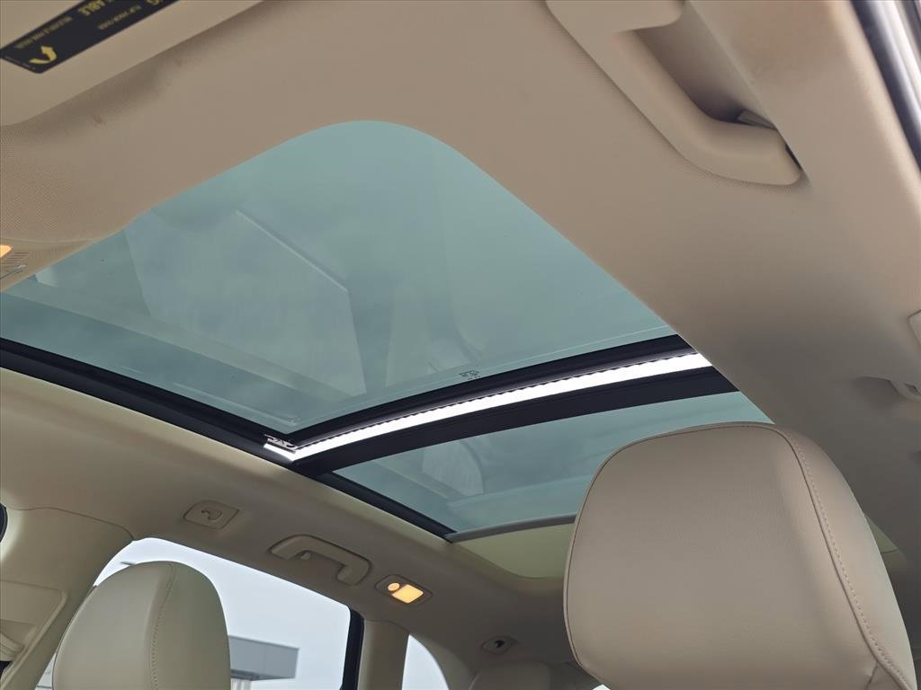 Used 2016 Audi Q5 2.0T Premium Plus w/ Technology Package image 16