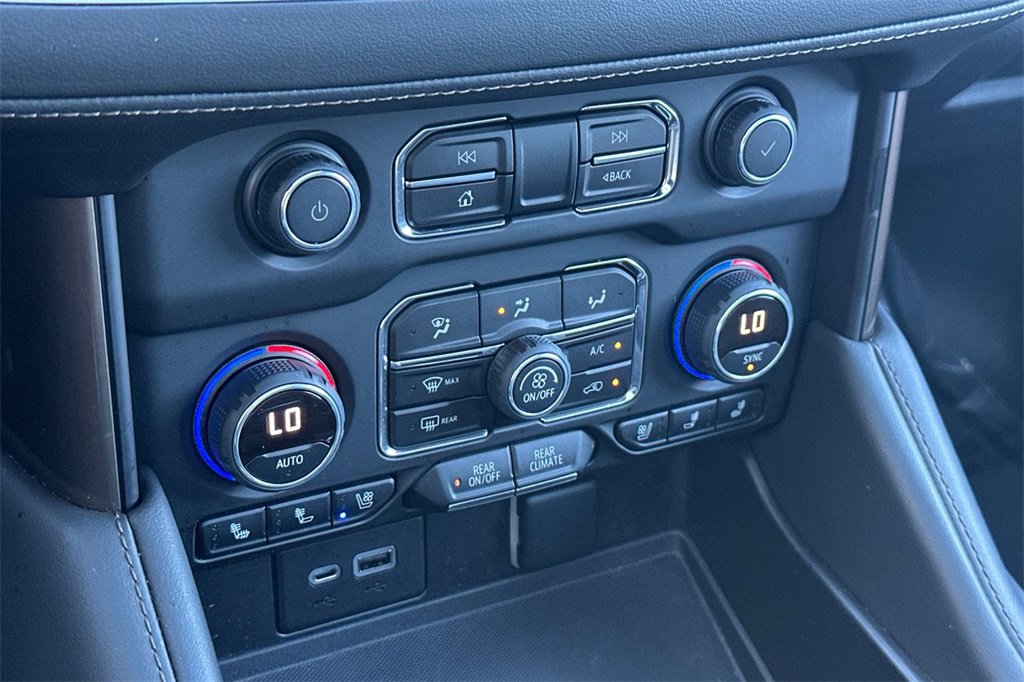 Used 2022 Chevrolet Tahoe High Country image 25