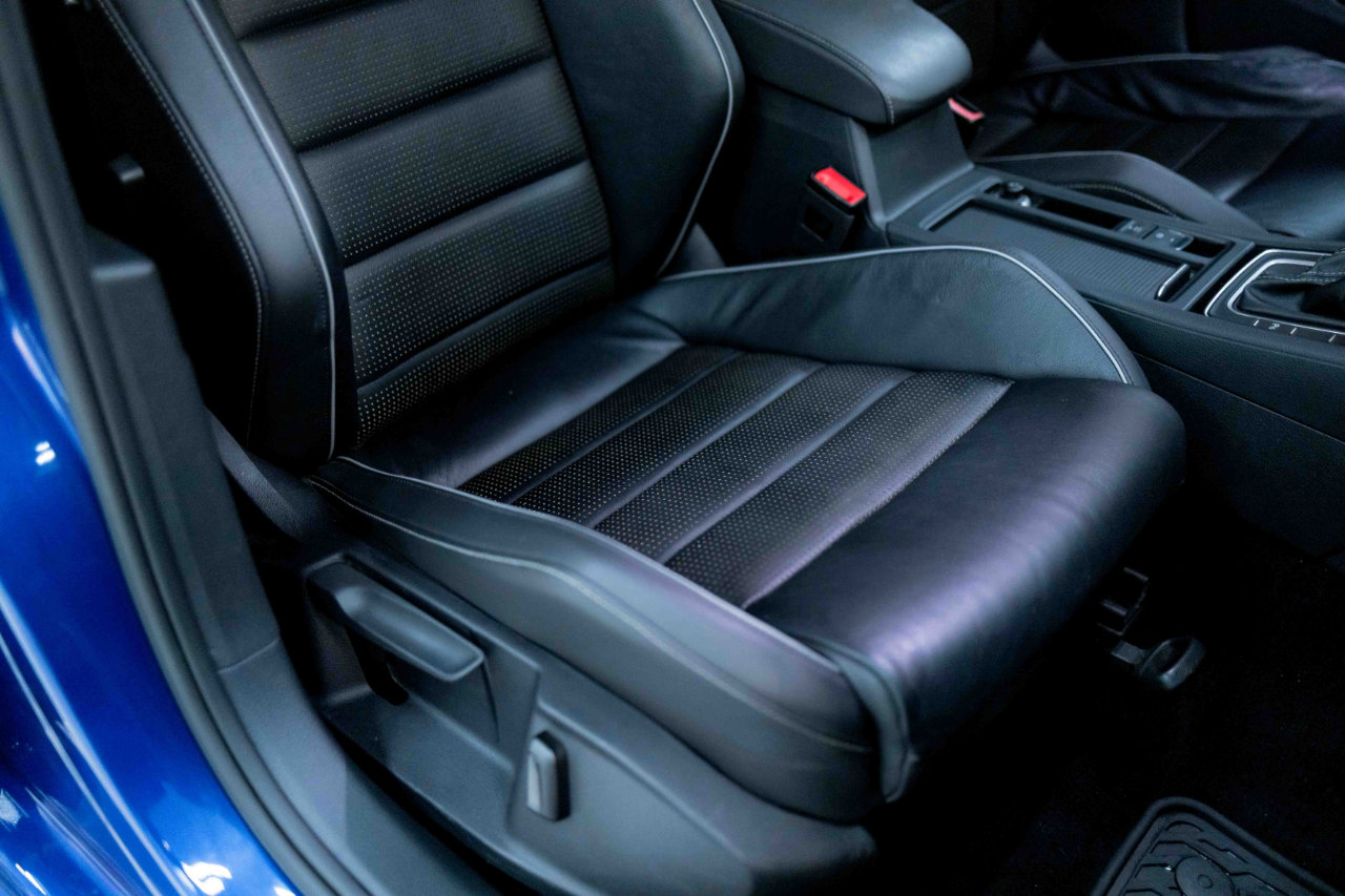 Used 2018 Volkswagen Golf R DCS and Navigation 7A image 77