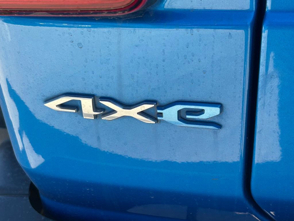 Used 2023 Jeep Wrangler Unlimited Sahara w/ Cold Weather Group image 12