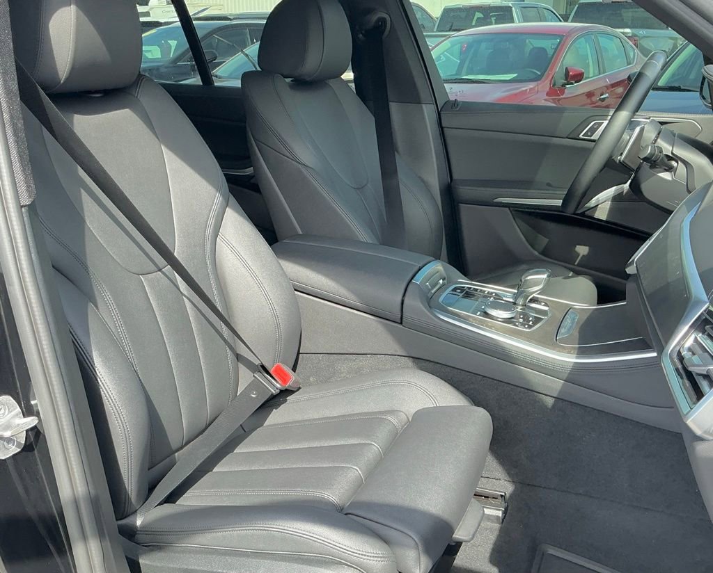 Used 2021 BMW X5 sDrive40i w/ Premium Package image 14