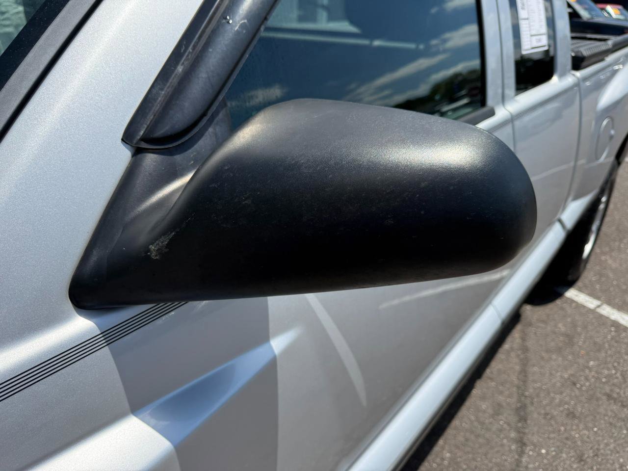 Used 2005 Dodge Dakota ST RWD image 9
