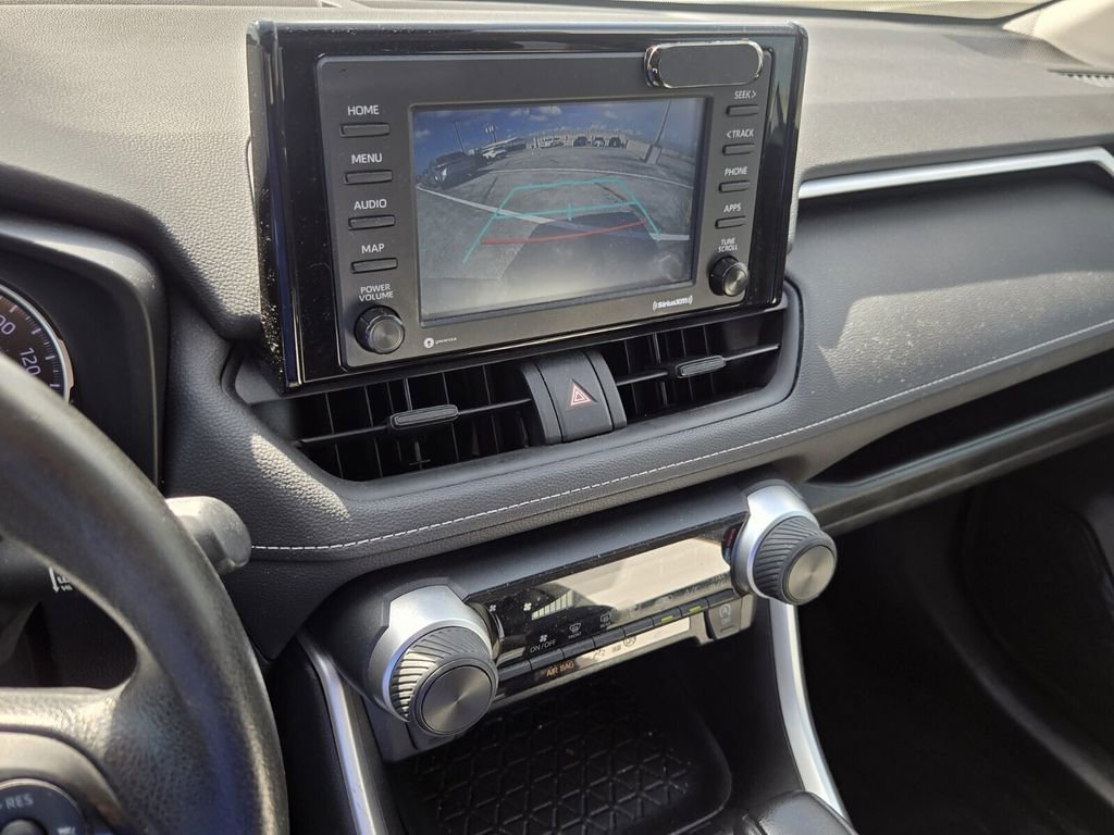 Used 2022 Toyota RAV4 LE AWD/4WD image 20