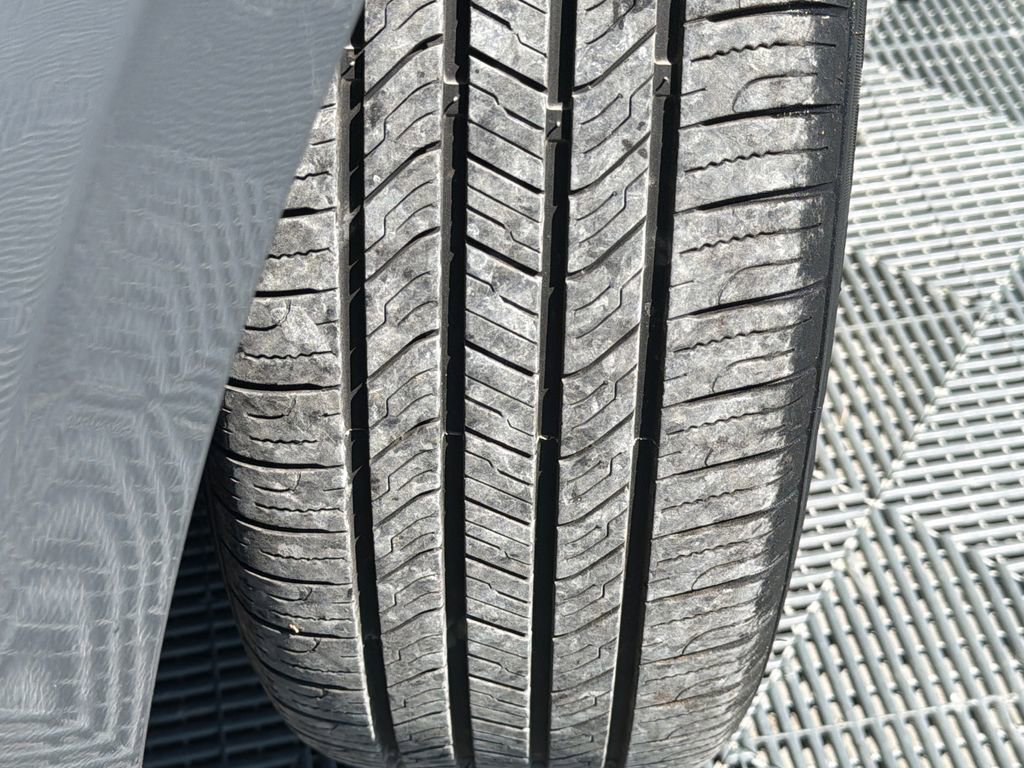 Used 2024 Volkswagen Jetta S image 19