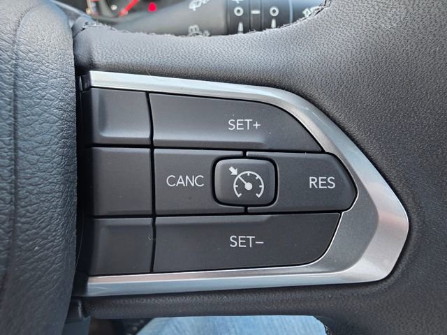 New 2026 Jeep Compass Latitude image 13