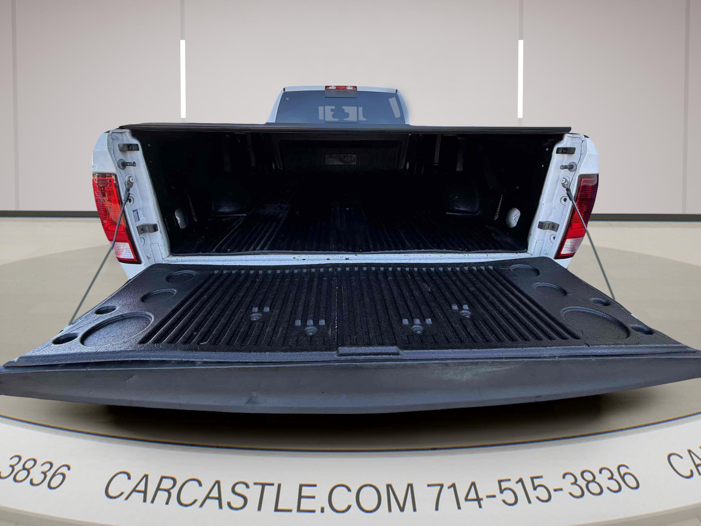 Used 2017 RAM 2500 SLT AWD/4WD image 16
