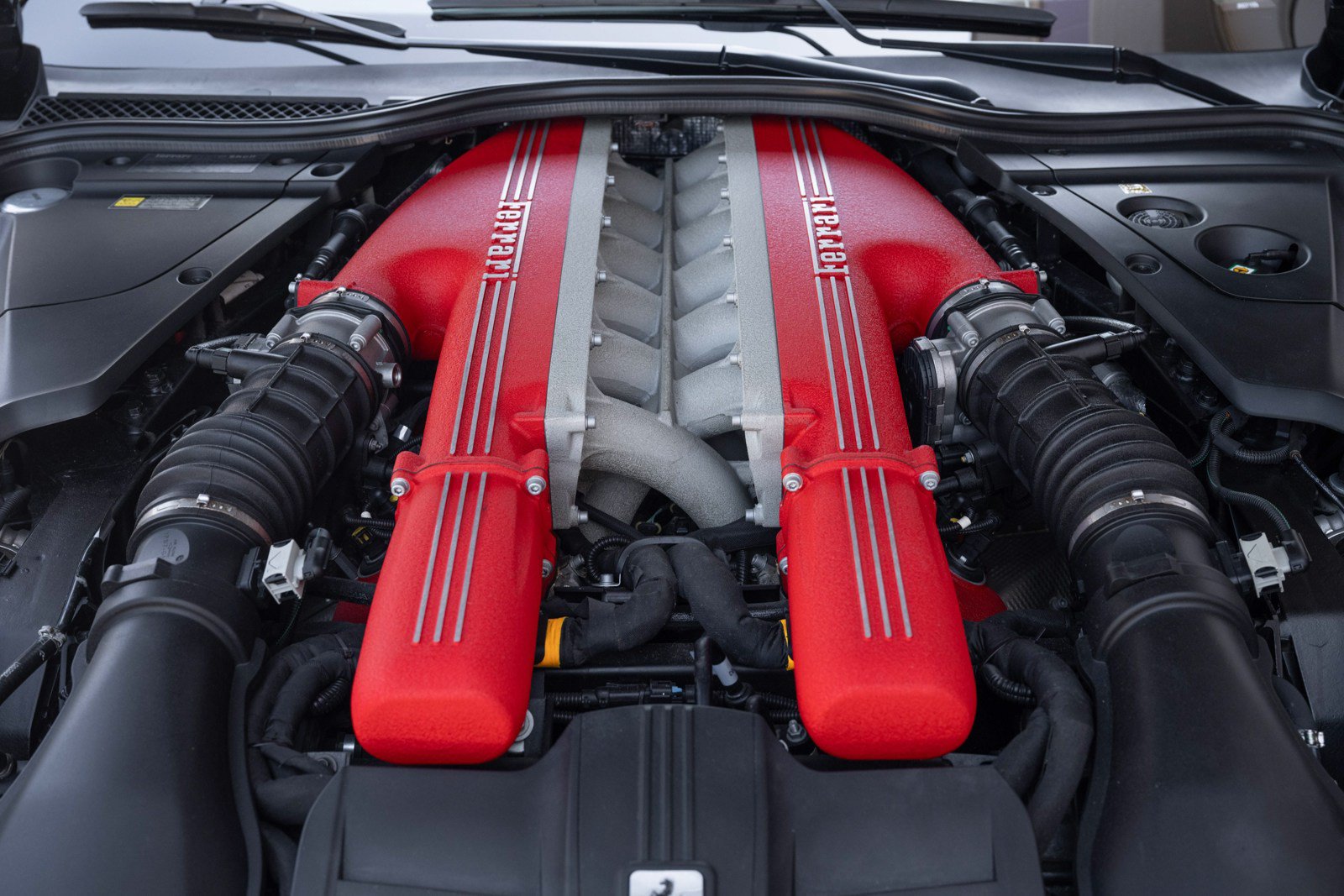 Used 2013 Ferrari F12 Berlinetta RWD image 12