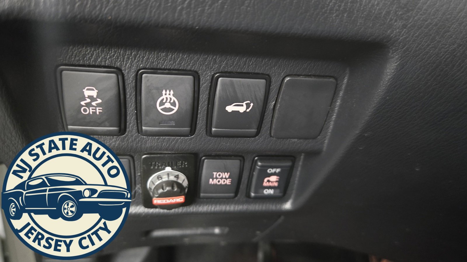 Used 2018 Nissan Pathfinder SL image 21