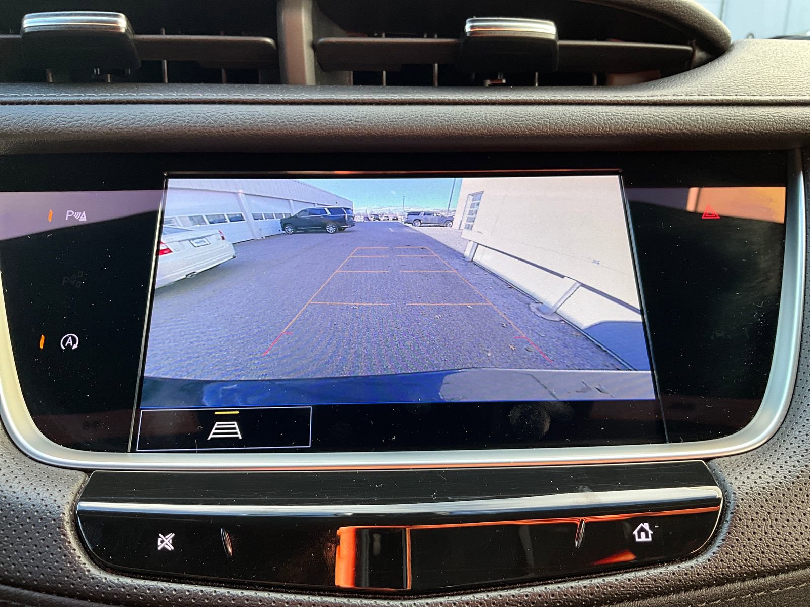 Certified 2022 Cadillac XT5 Luxury image 23