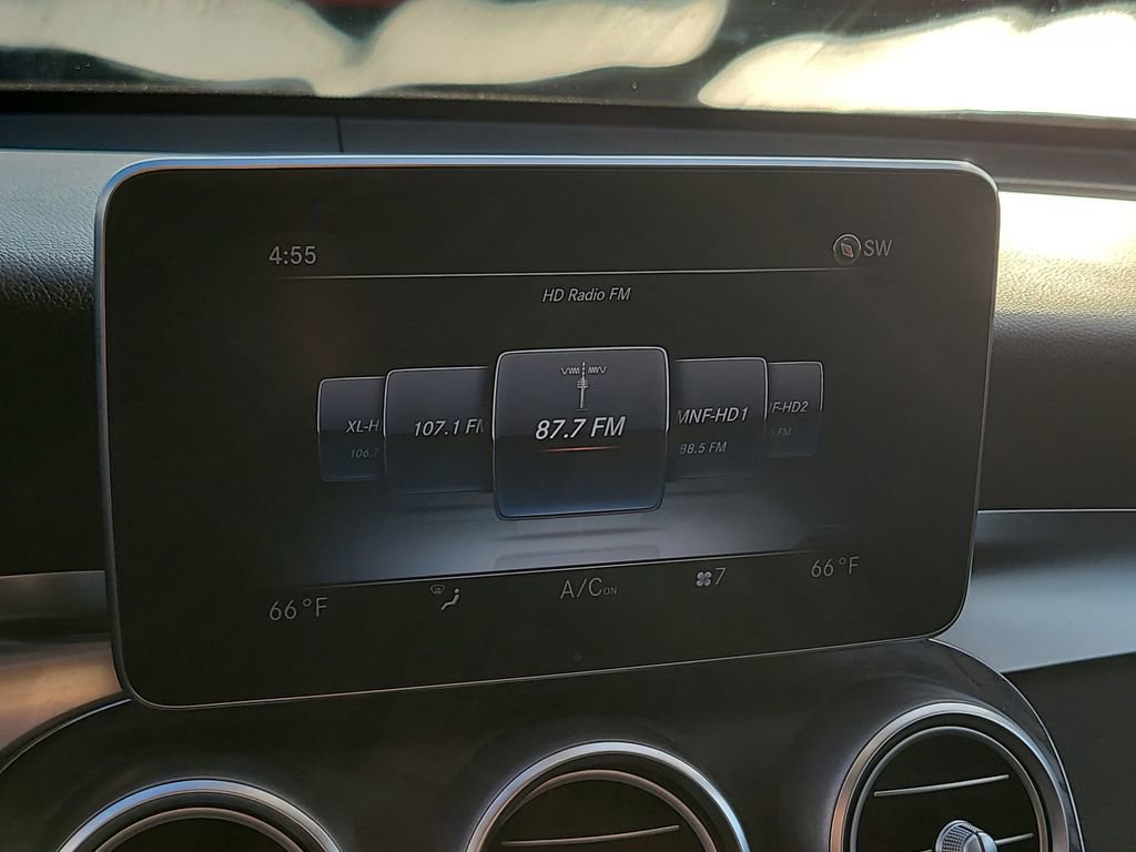 Used 2017 Mercedes-Benz GLC 300 4MATIC Coupe image 21