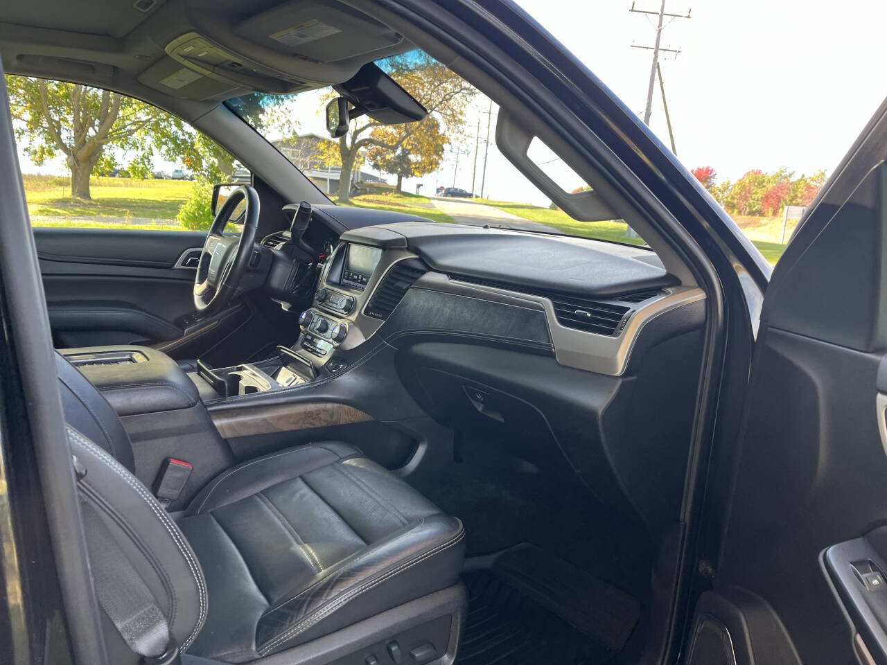 Used 2018 GMC Yukon XL Denali w/ Open Road Package image 37