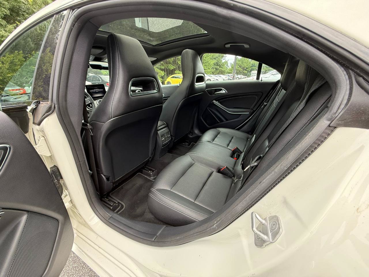 Used 2018 Mercedes-Benz CLA 250 image 10