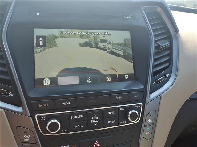 Used 2017 Hyundai Santa Fe Sport image 19