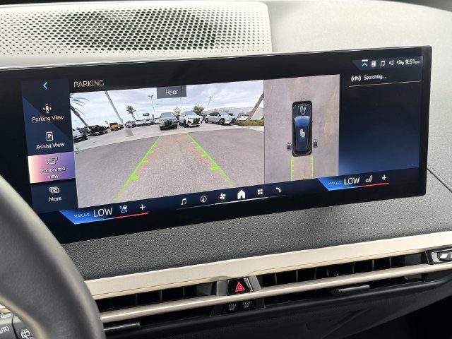 Certified 2026 BMW iX xDrive45 w/ Premium Package AWD/4WD image 31