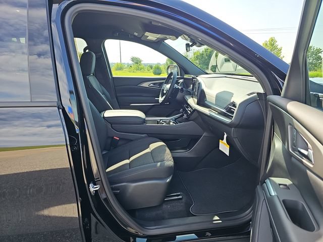 New 2026 Chevrolet Traverse LT w/ Midnight/Sport Edition AWD/4WD image 28