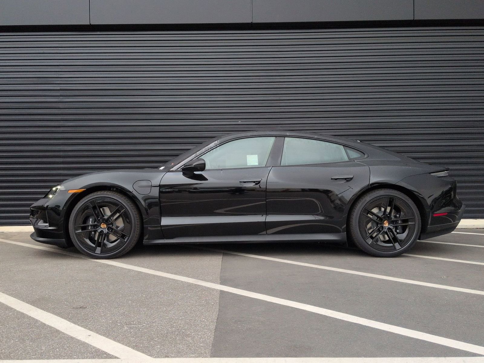 New 2026 Porsche Taycan image 2