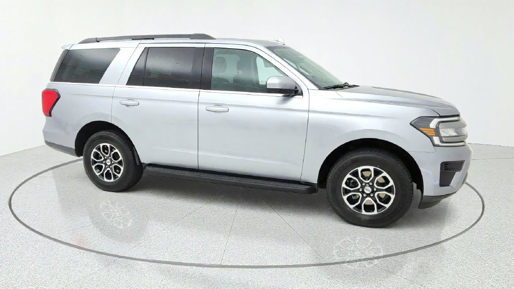 Used 2024 Ford Expedition XLT RWD image 8