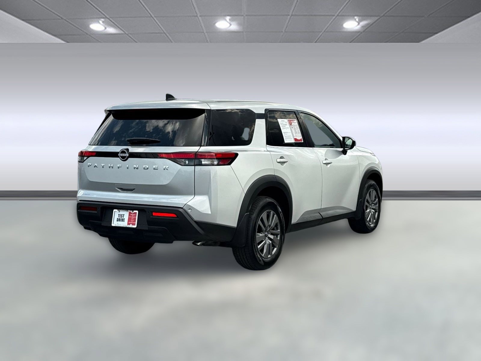 Certified 2025 Nissan Pathfinder S image 8