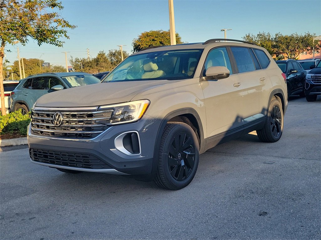 New 2026 Volkswagen Atlas SE image 3