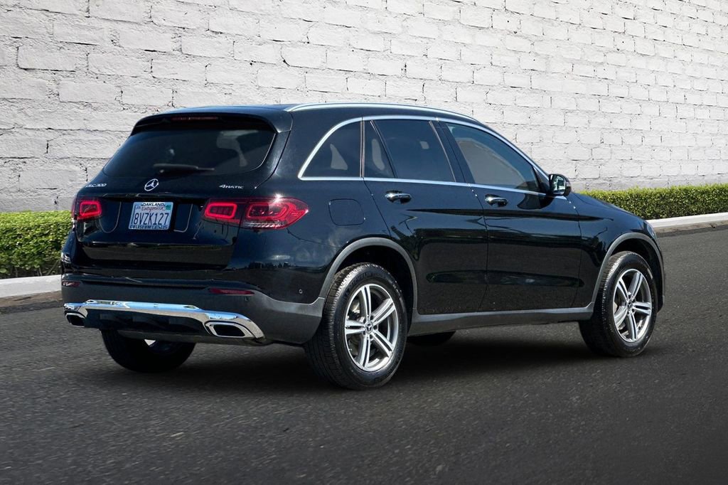 Used 2020 Mercedes-Benz GLC 300 4MATIC image 4