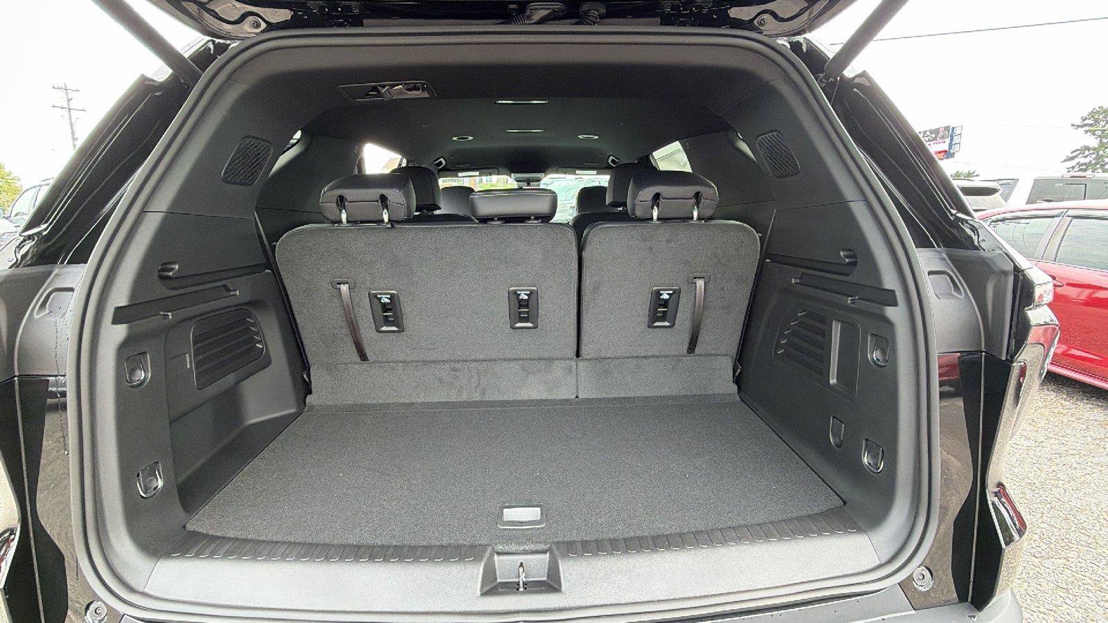 New 2026 Chevrolet Traverse LT FWD image 13