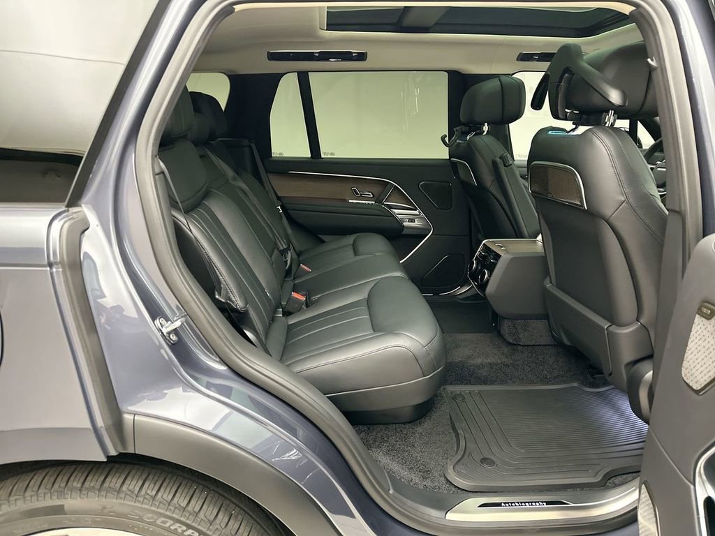 New 2026 Land Rover Range Rover Long Wheelbase Autobiography image 15