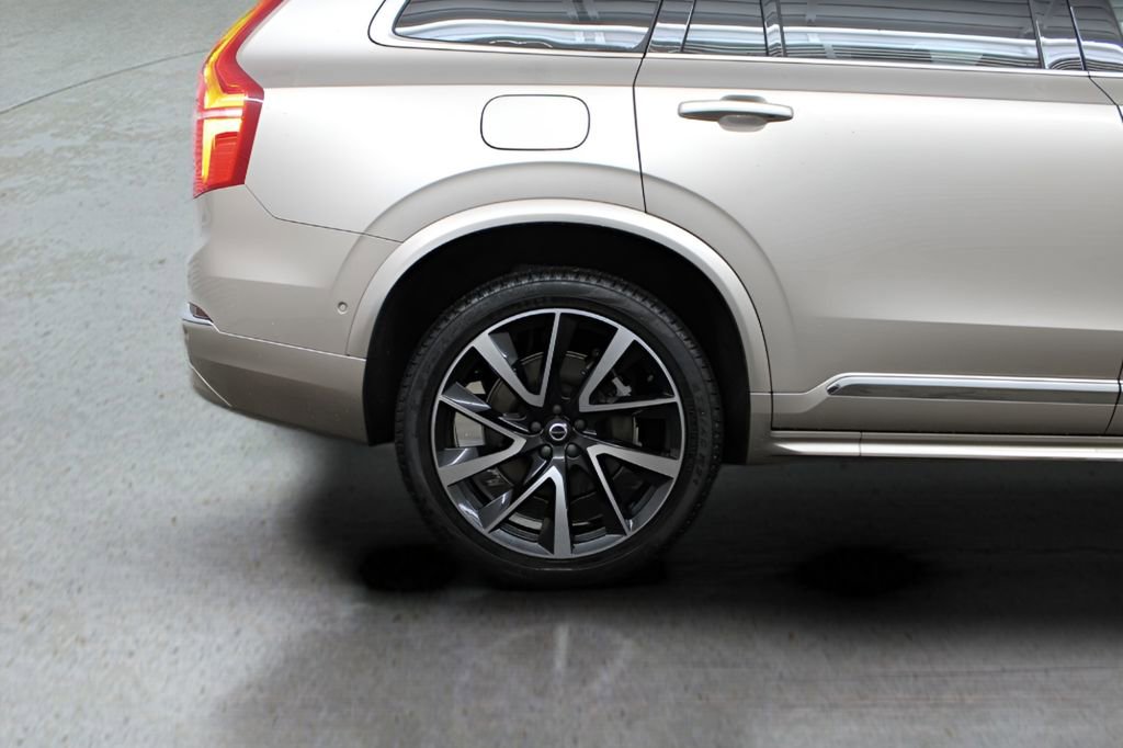 Used 2025 Volvo XC90 B6 Plus w/ Protection Package Premier AWD/4WD image 44