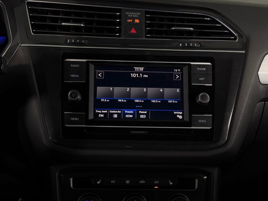 Used 2022 Volkswagen Tiguan S image 19