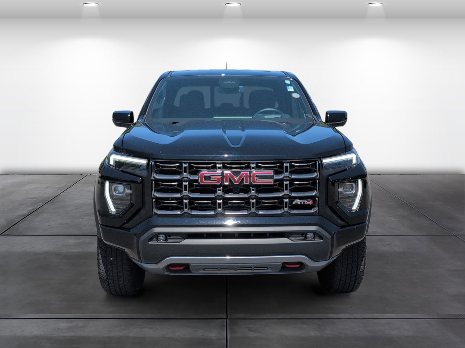 Used 2025 GMC Canyon AT4 w/ Technology Plus Package AWD/4WD image 6