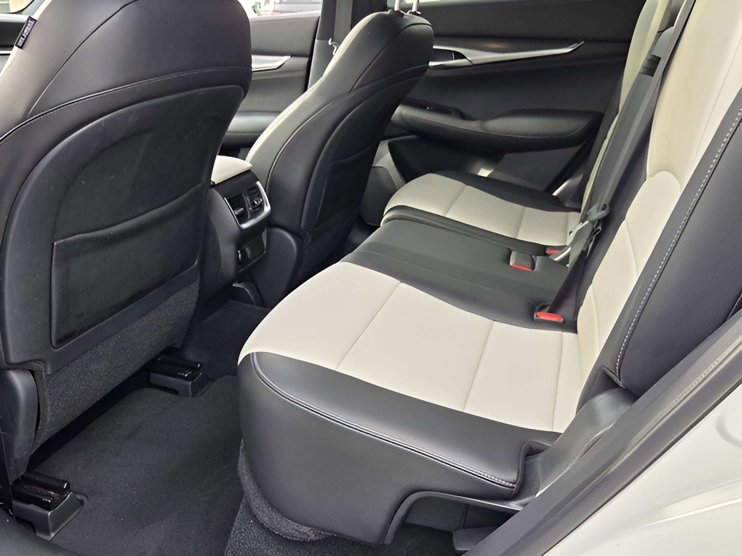 Used 2022 INFINITI QX55 Luxe w/ Cargo Package AWD/4WD image 9