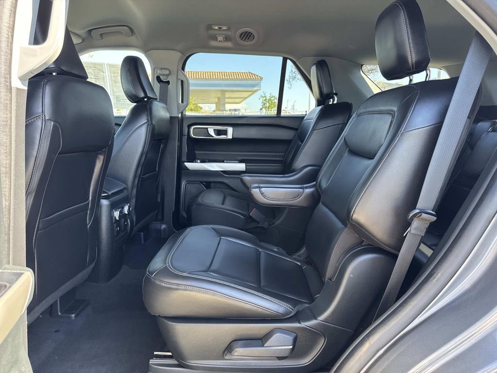Used 2022 Ford Explorer XLT w/ Equipment Group 202A image 24