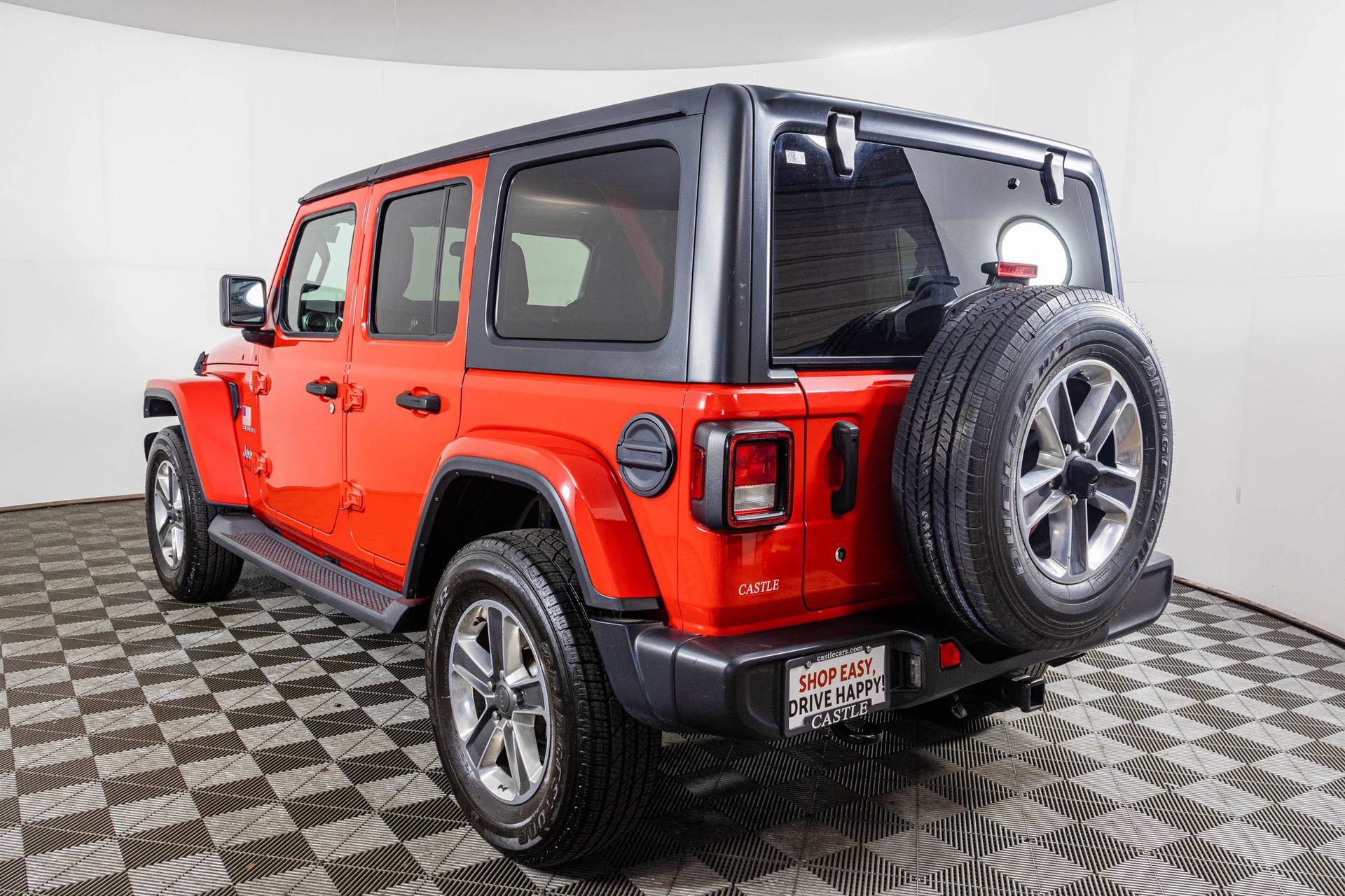 Used 2019 Jeep Wrangler Unlimited Sahara AWD/4WD image 16